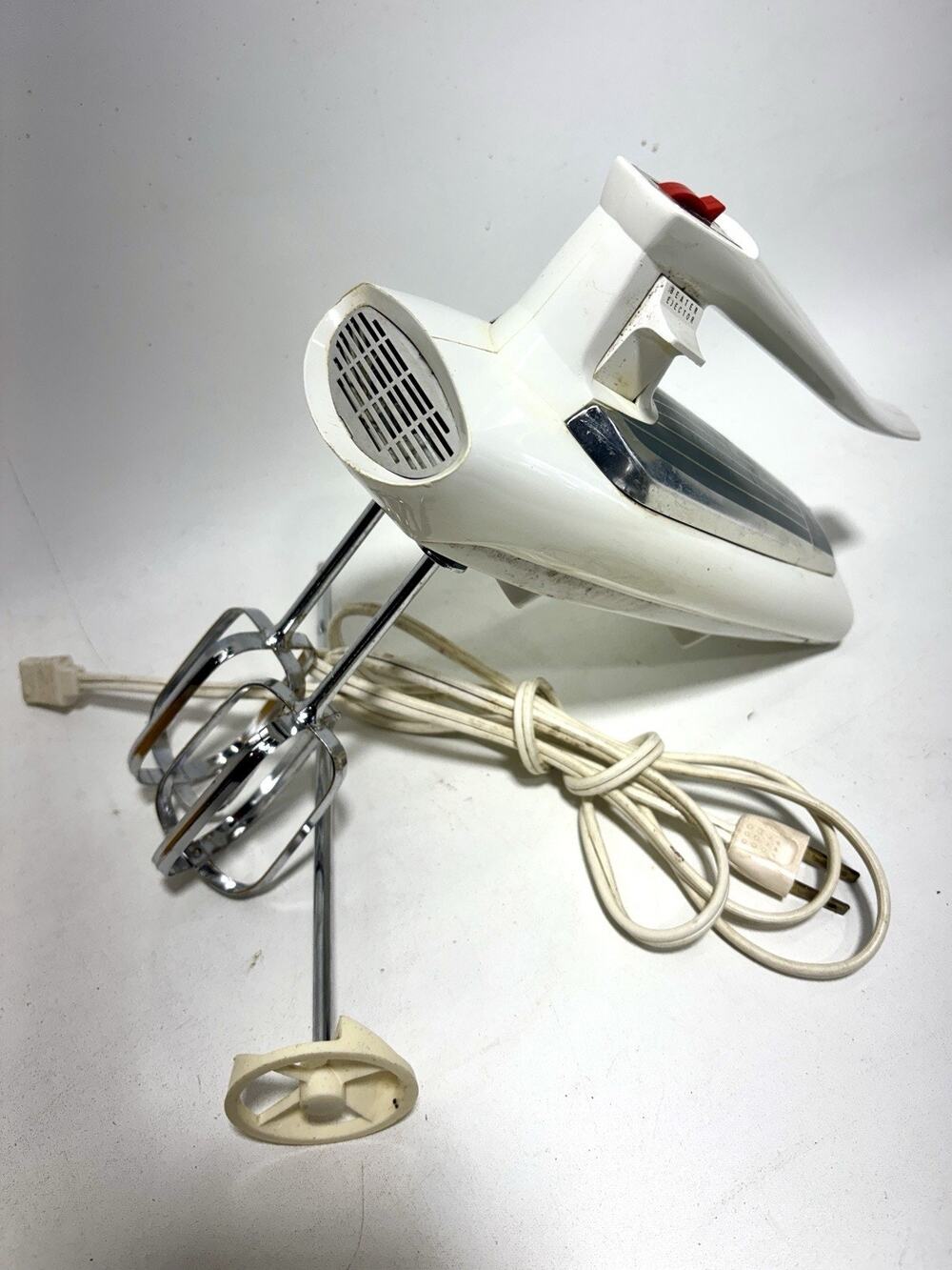Vintage GE Hand Mixer M47 White Tested Working Mid Century USA